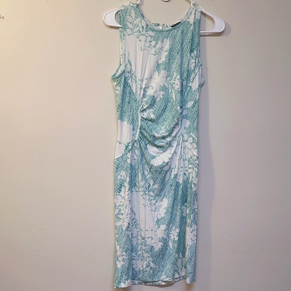 Ann Taylor Blue and White Sleeveless‎ Sheath Dress used good condition.